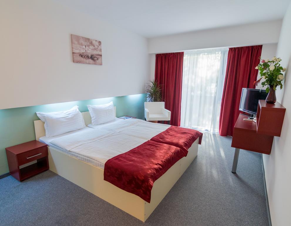 Hotel Hefaistos - Mamaia Ruang foto