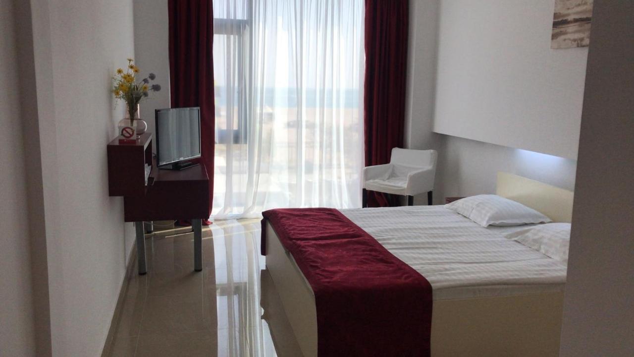 Hotel Hefaistos - Mamaia Bagian luar foto