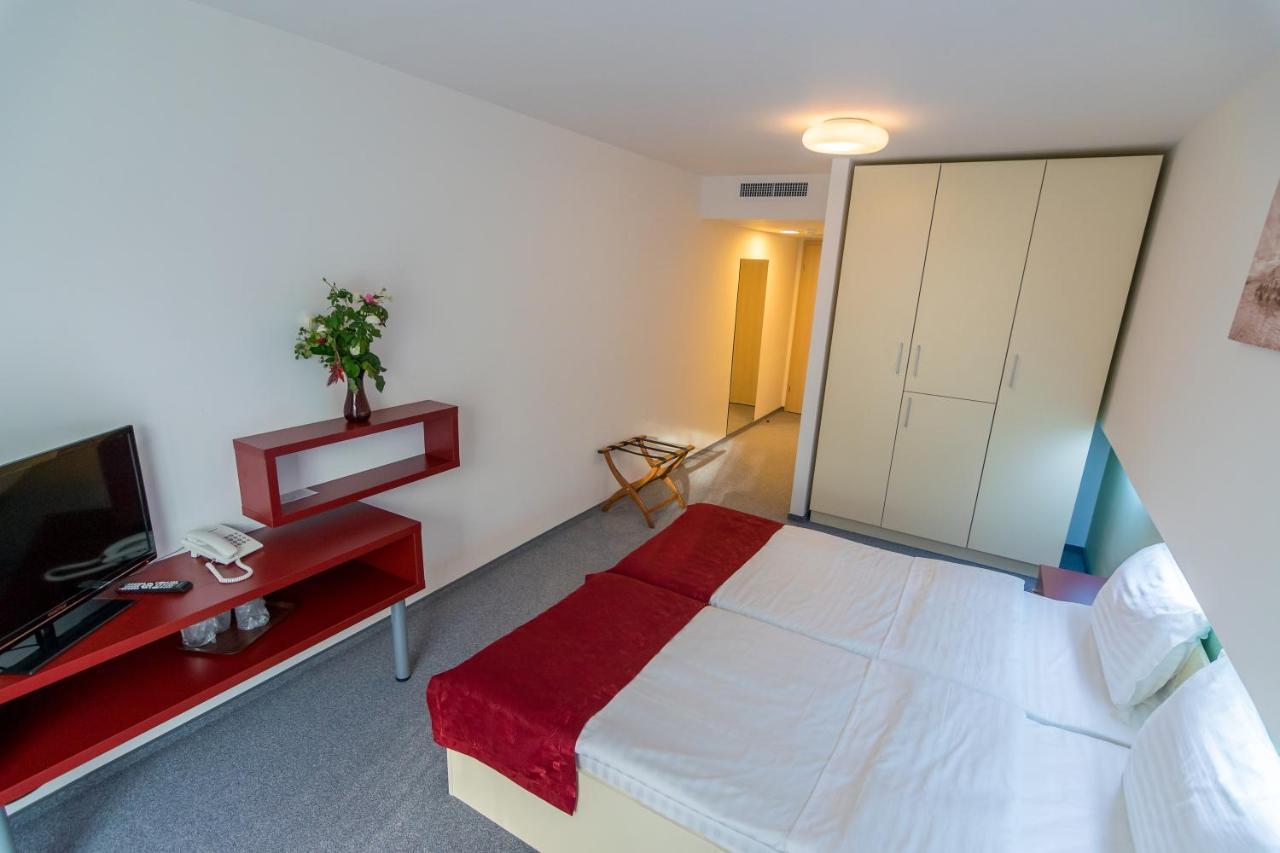 Hotel Hefaistos - Mamaia Bagian luar foto